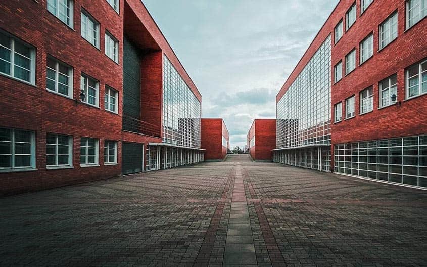 Blog – Traditional vs Online Learning